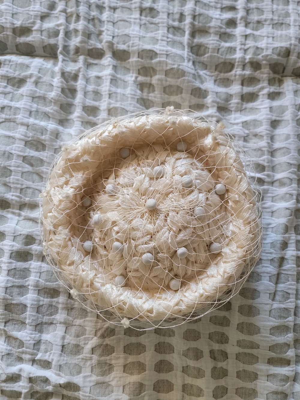 Mid-Century Vintage-Inspired Cream Crochet Pillbox Hat with Veil